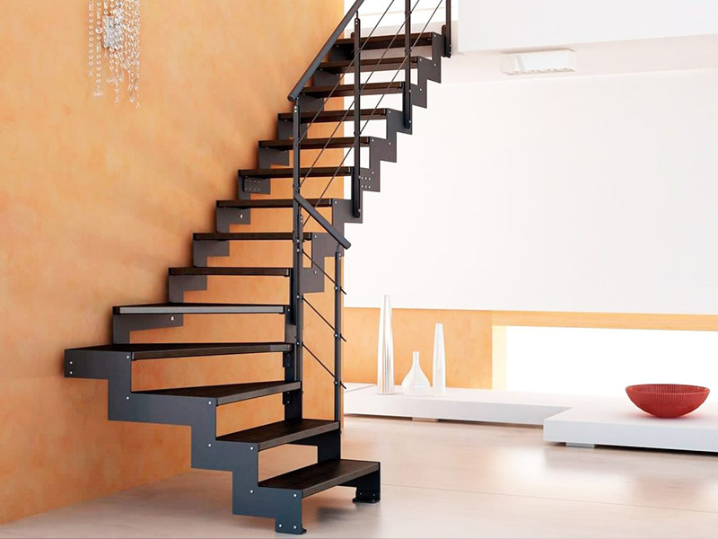 Schody drewniane na beton – rozwiązanie na lata